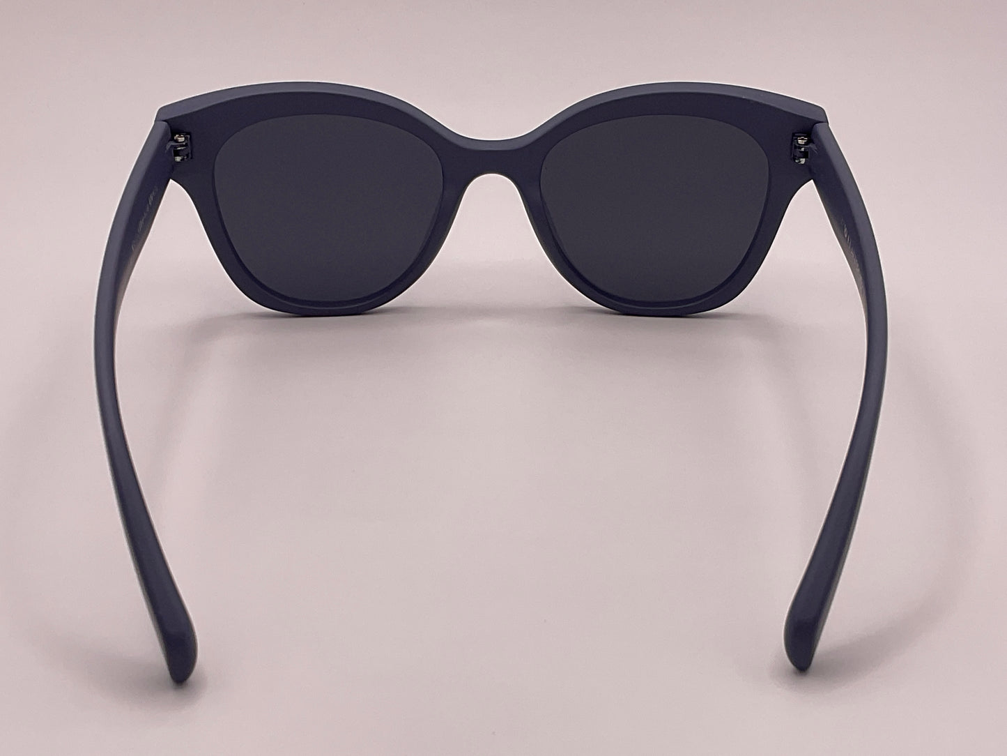 < VISAIS PRESENTIS ID - 337108/2D >