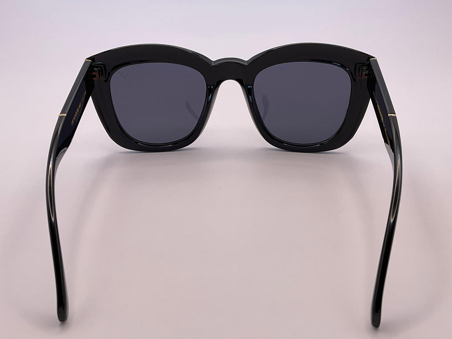 < VISAIS CELESTIA ID - 337023/4A >