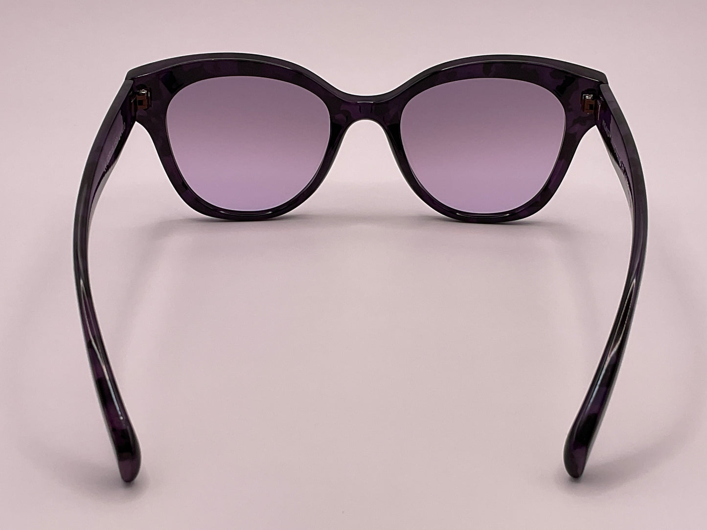 < VISAIS PRESENTIS ID - 337108/2E >