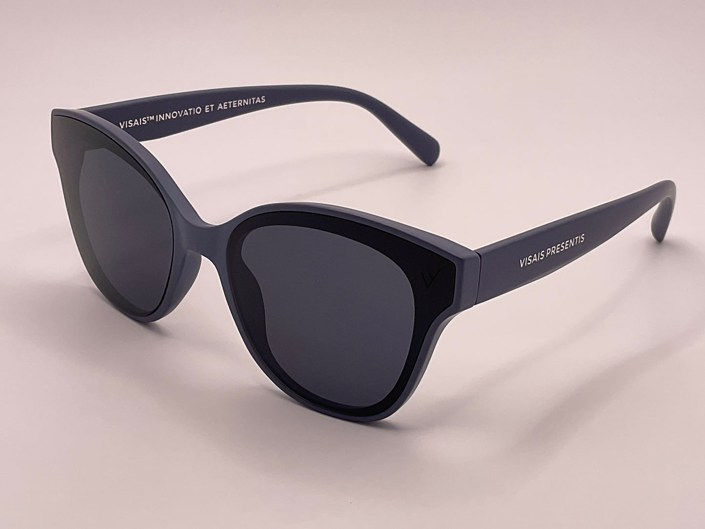 < VISAIS PRESENTIS ID - 337108/2D >