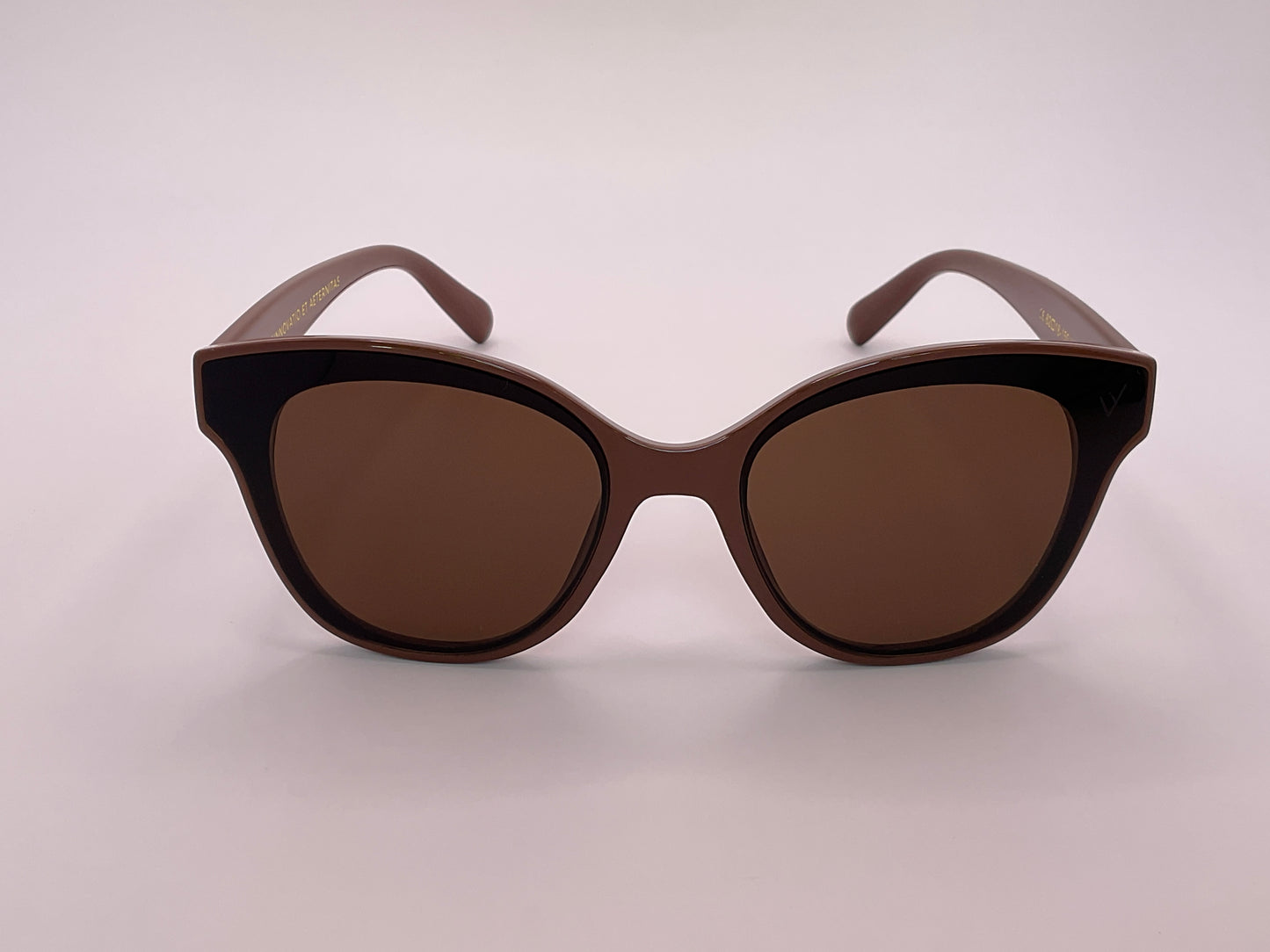 < VISAIS PRESENTIS ID - 337108/2C >