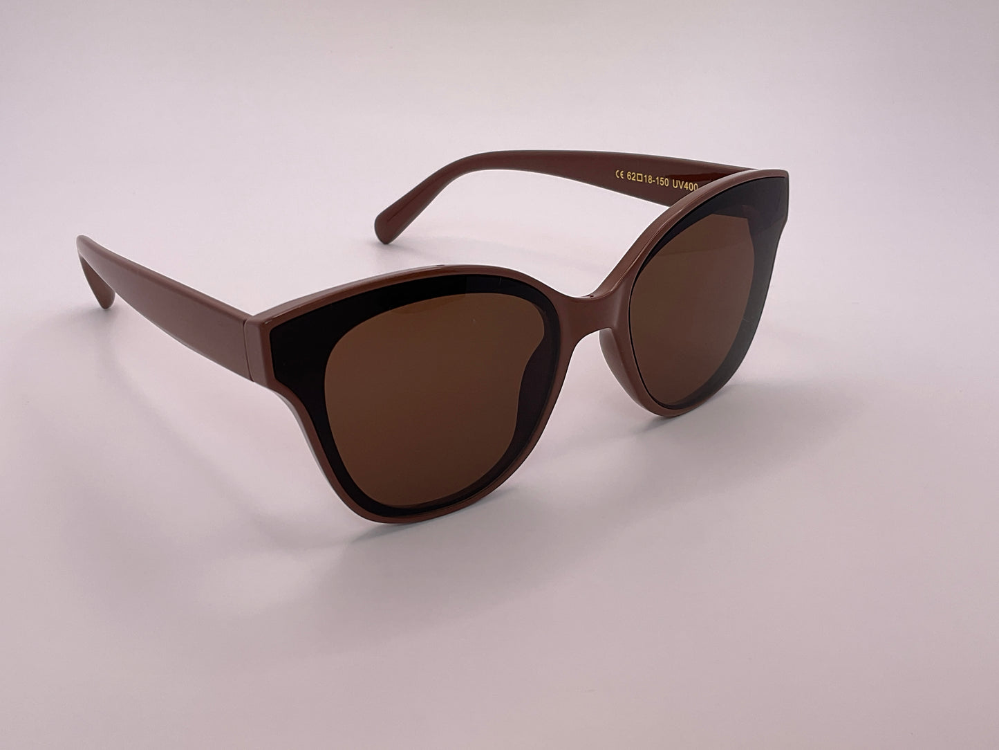 < VISAIS PRESENTIS ID - 337108/2C >