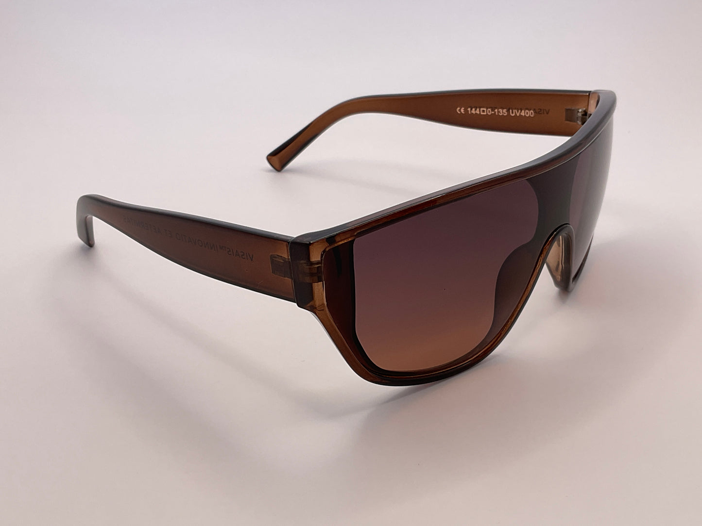 < VISAIS NUNC FRUERE ID - 337016/3E >