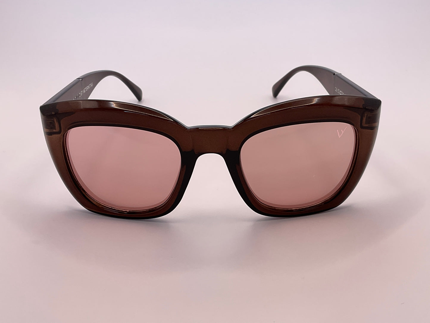 < VISAIS CELESTIA ID - 337023/4C >