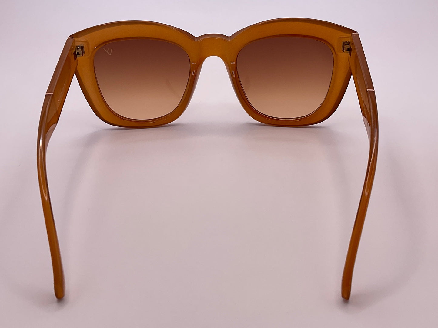 < VISAIS CELESTIA ID - 337023/4D >