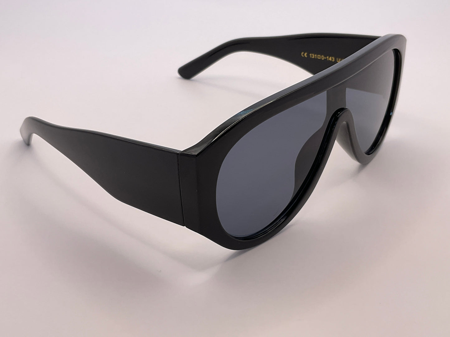 < VISAIS LUCIS ID - 337030/5A >