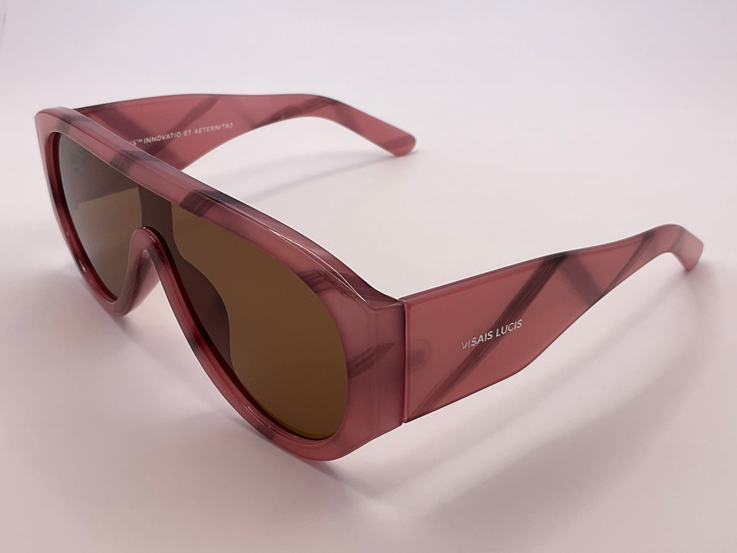 < VISAIS LUCIS ID - 337030/5B >