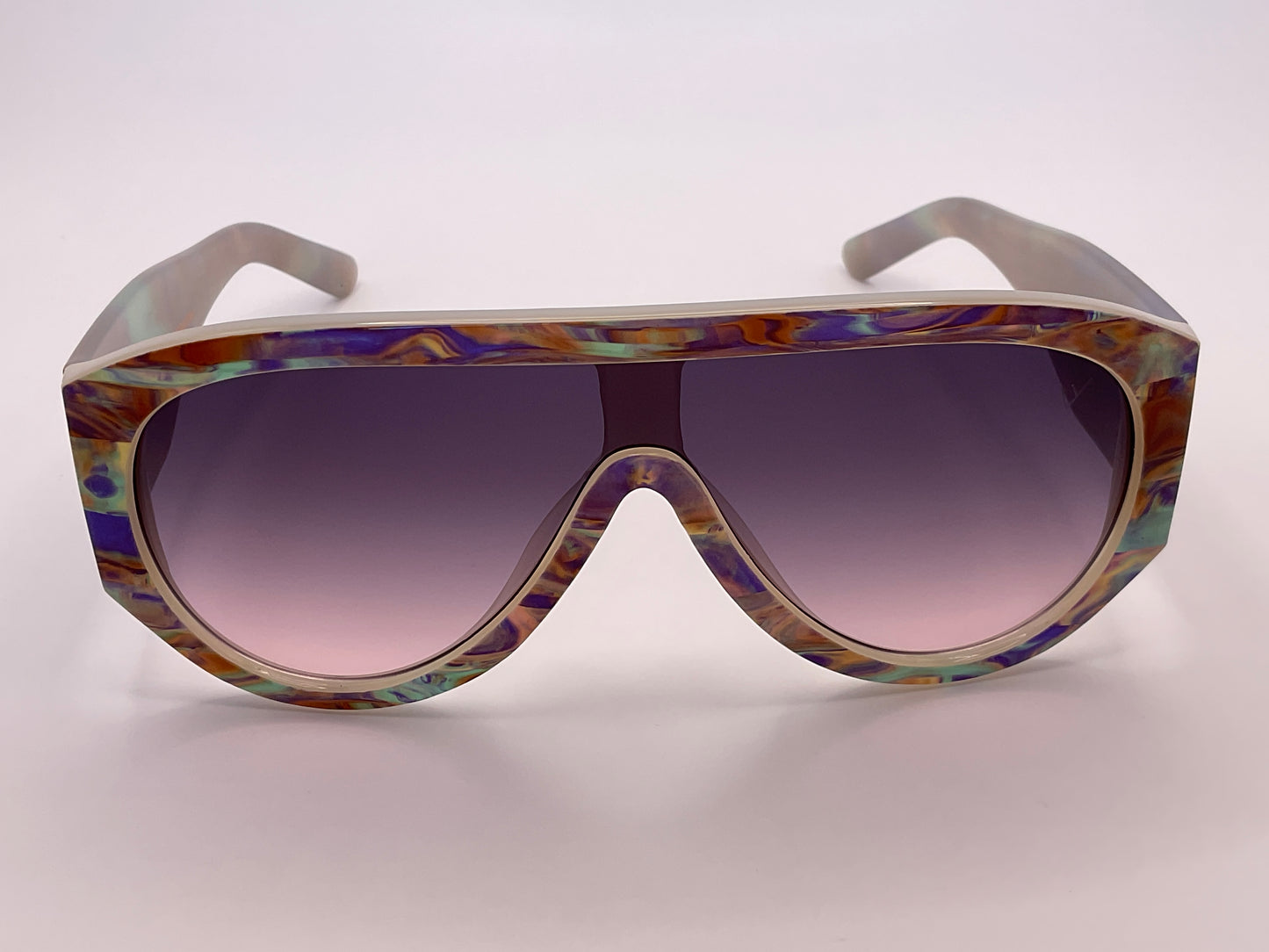 < VISAIS LUCIS ID - 337030/5C >