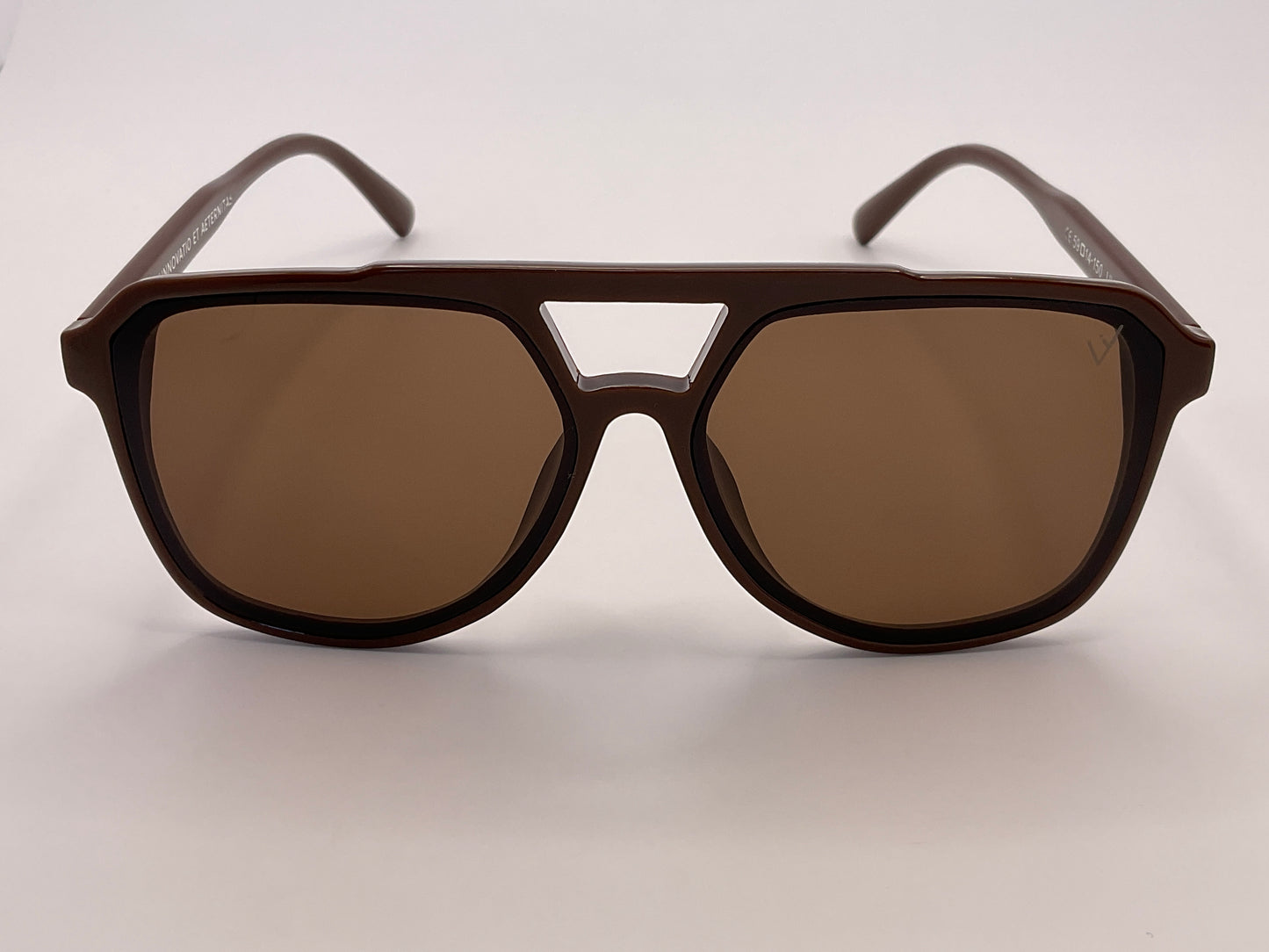 < VISAIS NUNTII  ID - 337061/7C >