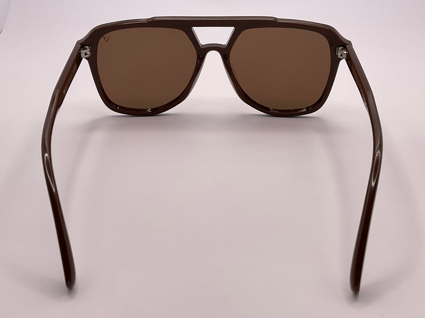 < VISAIS NUNTII  ID - 337061/7C >