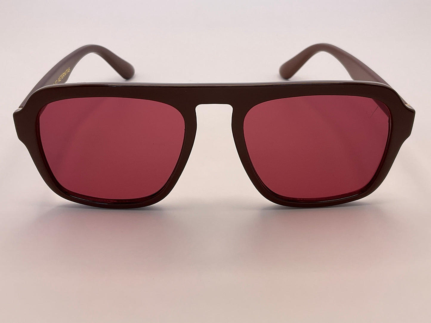 < VISAIS FUTURI  ID - 337085/10B >