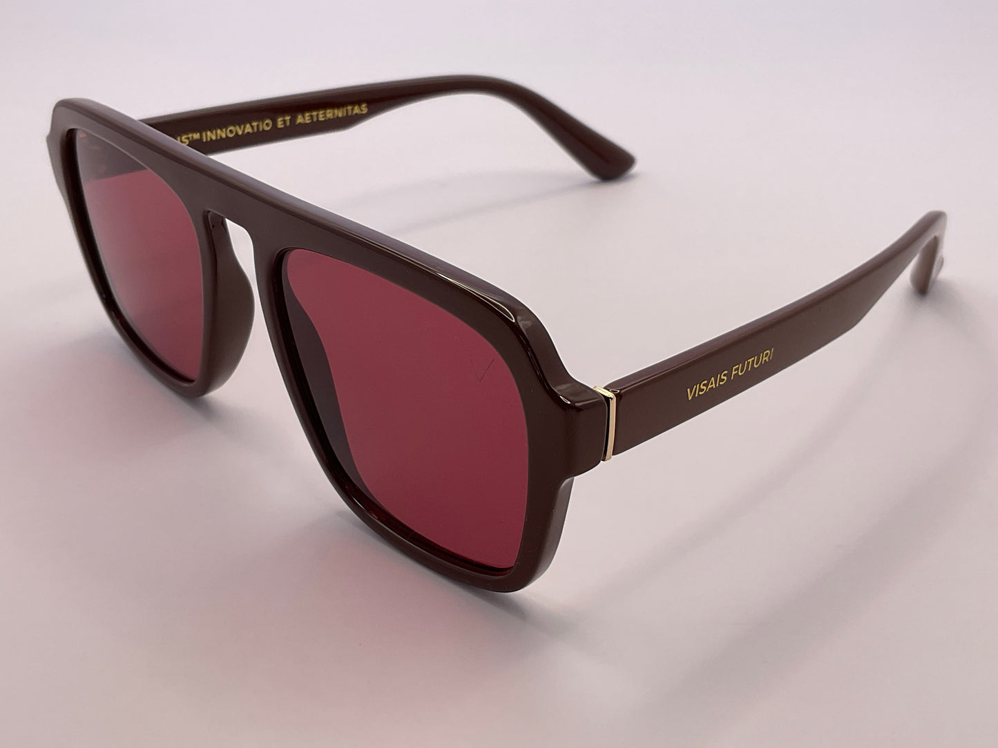 < VISAIS FUTURI  ID - 337085/10B >