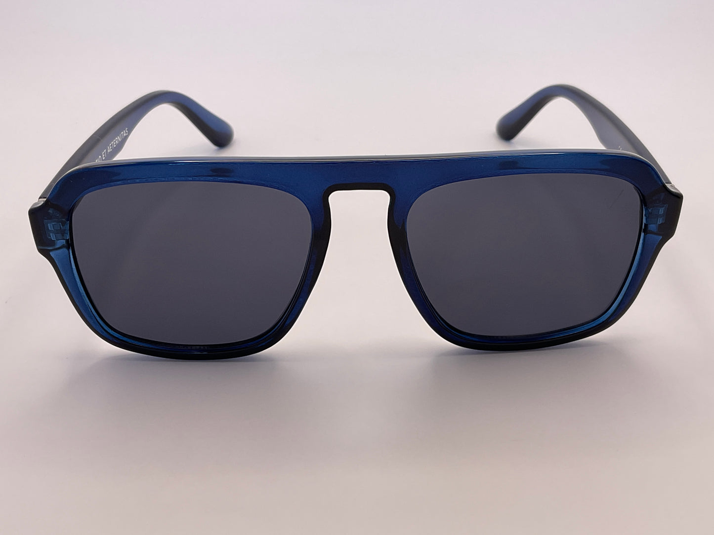 < VISAIS FUTURI  ID - 337085/10C >