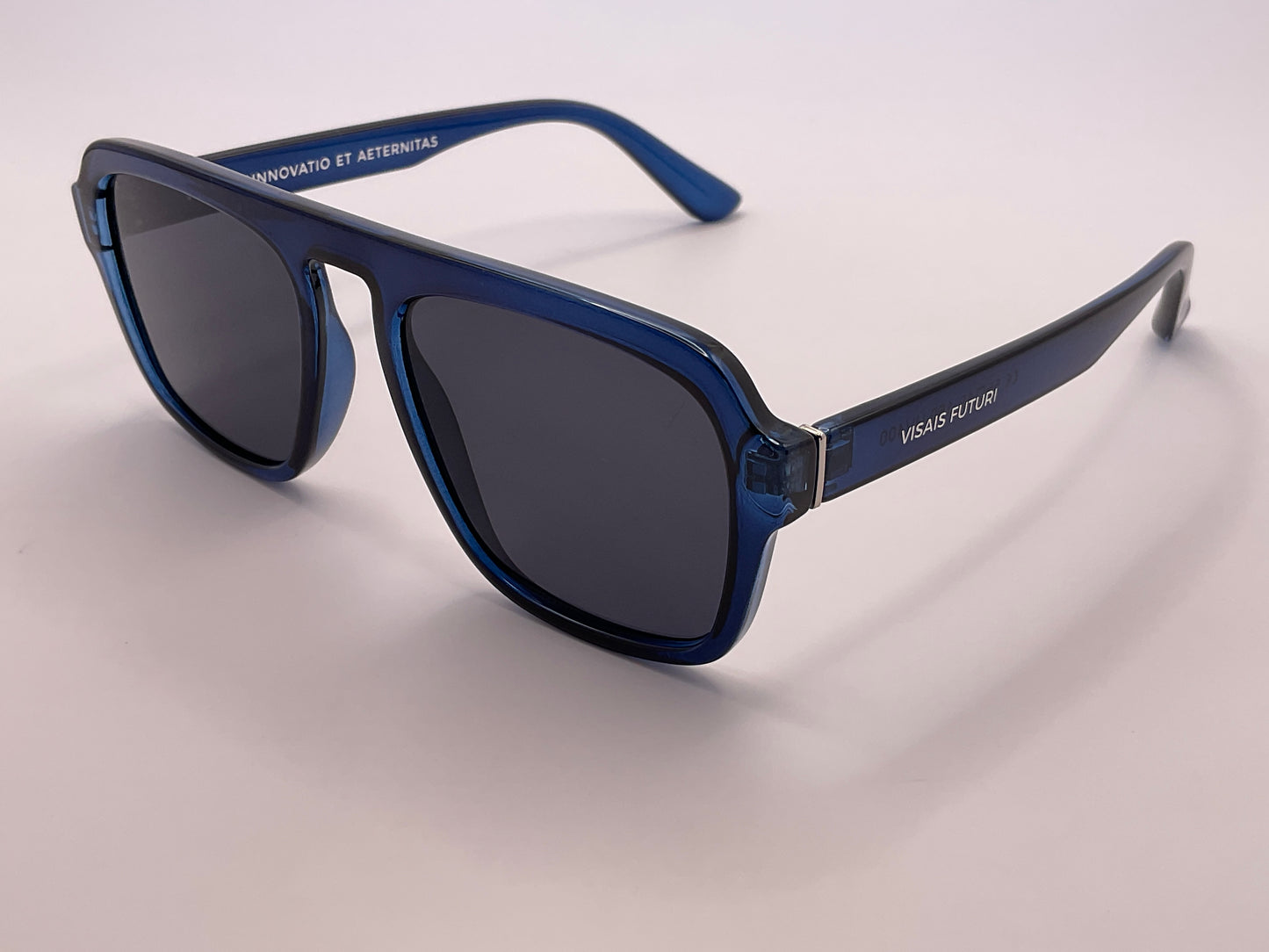 < VISAIS FUTURI  ID - 337085/10C >