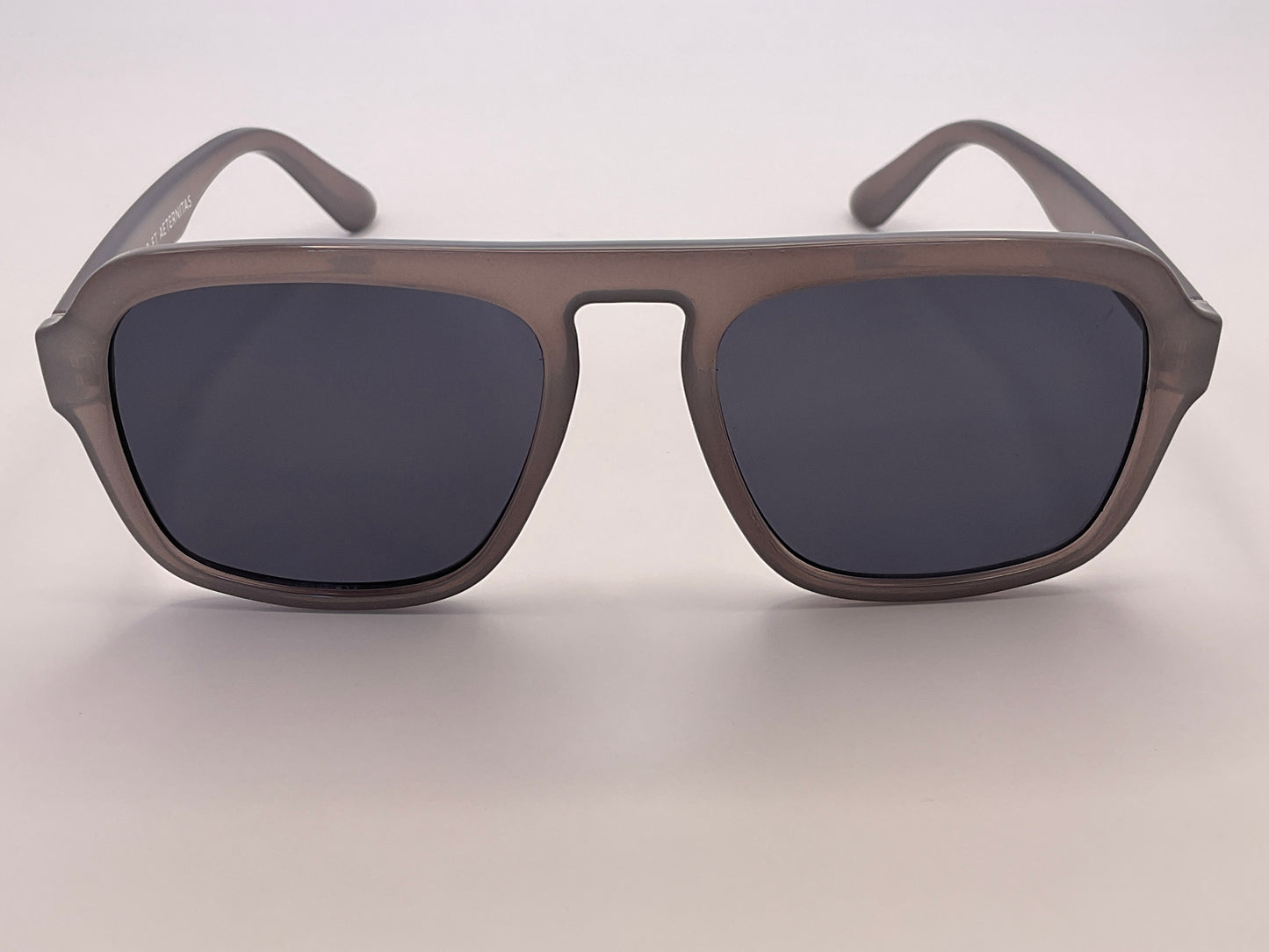 < VISAIS FUTURI  ID - 337085/10D >