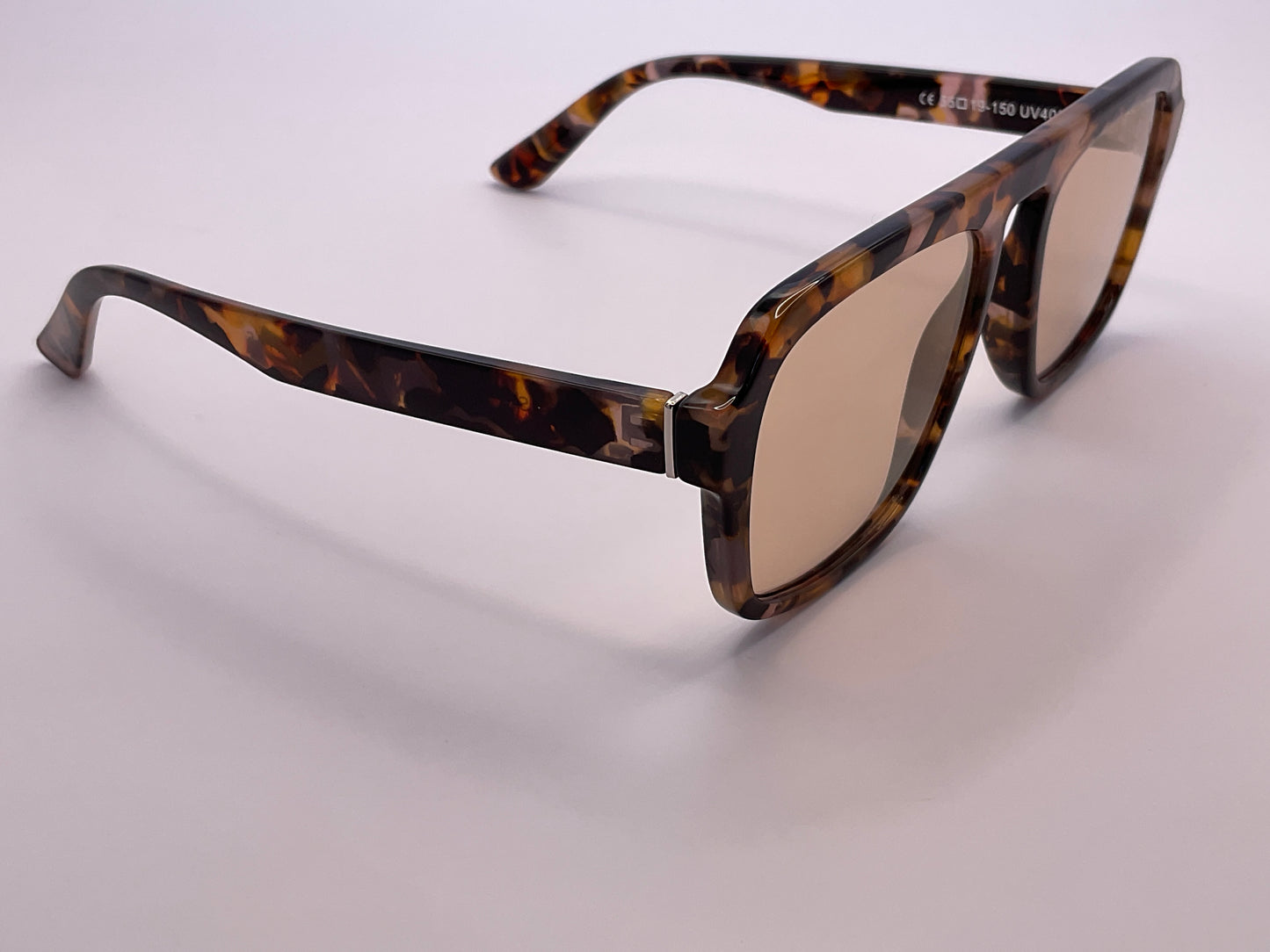 < VISAIS FUTURI  ID - 337085/10E >