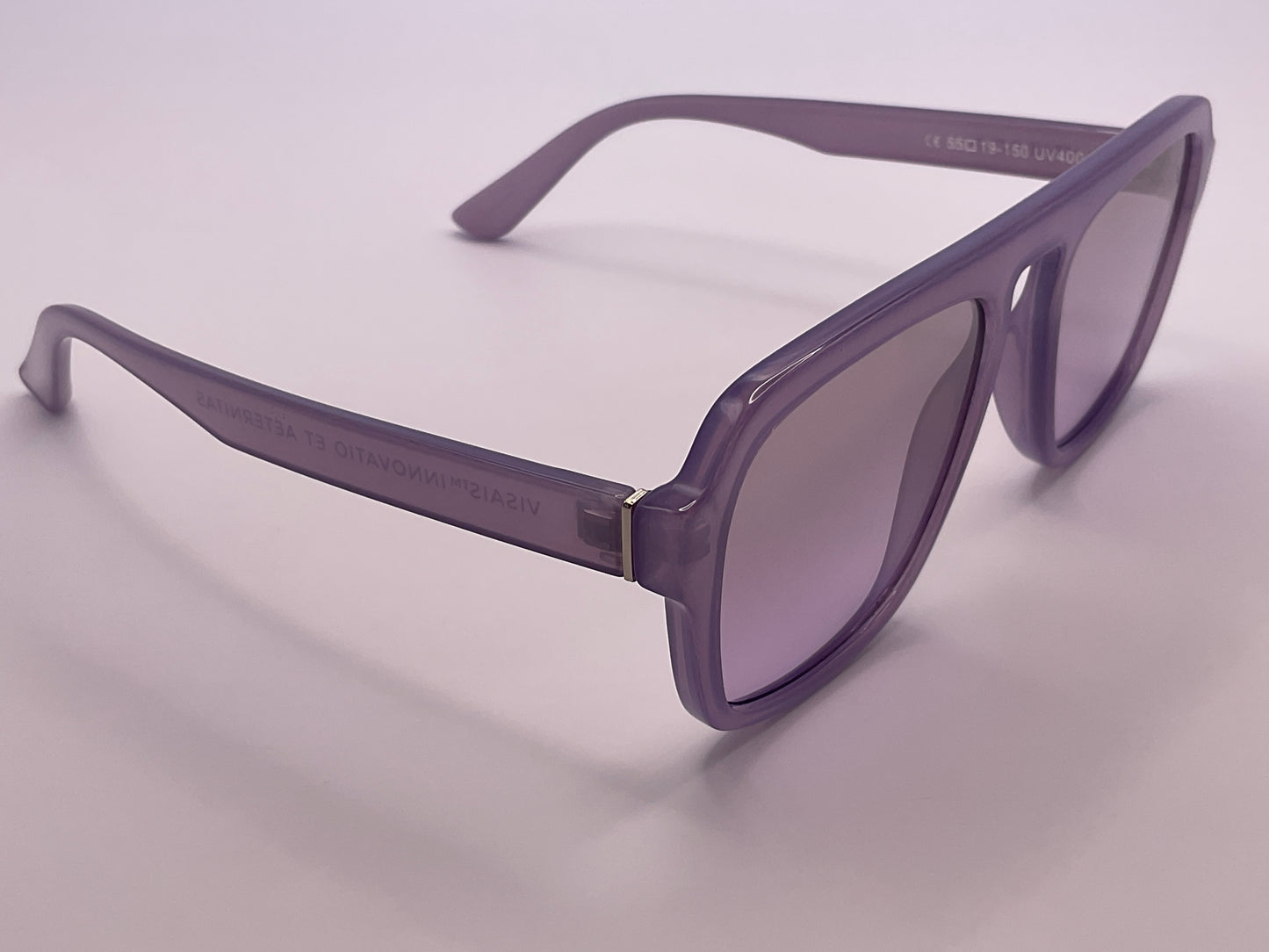 < VISAIS FUTURI  ID - 337085/10F >