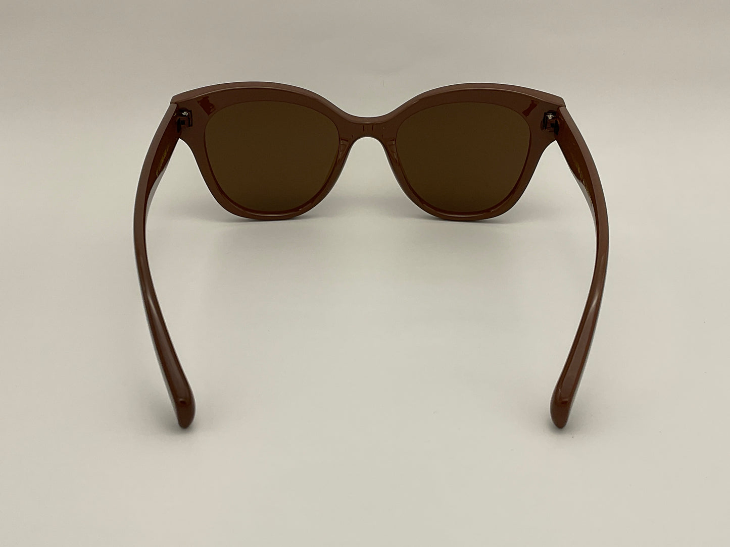 < VISAIS PRESENTIS ID - 337108/2C >