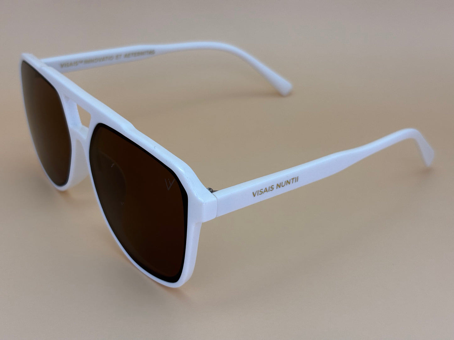 < VISAIS NUNTII  ID - 337061/7B >