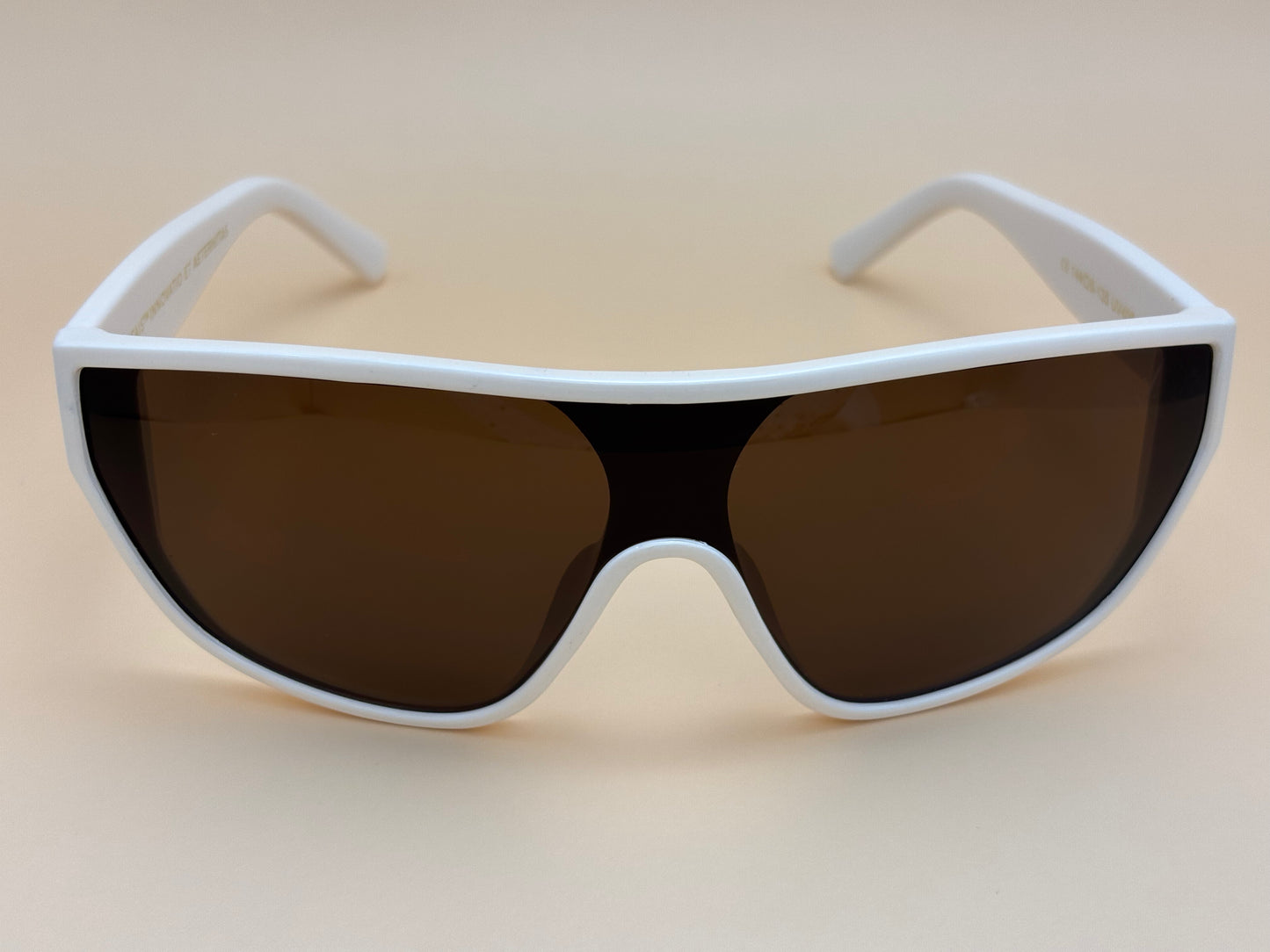 < VISAIS NUNC FRUERE ID - 337016/3B >